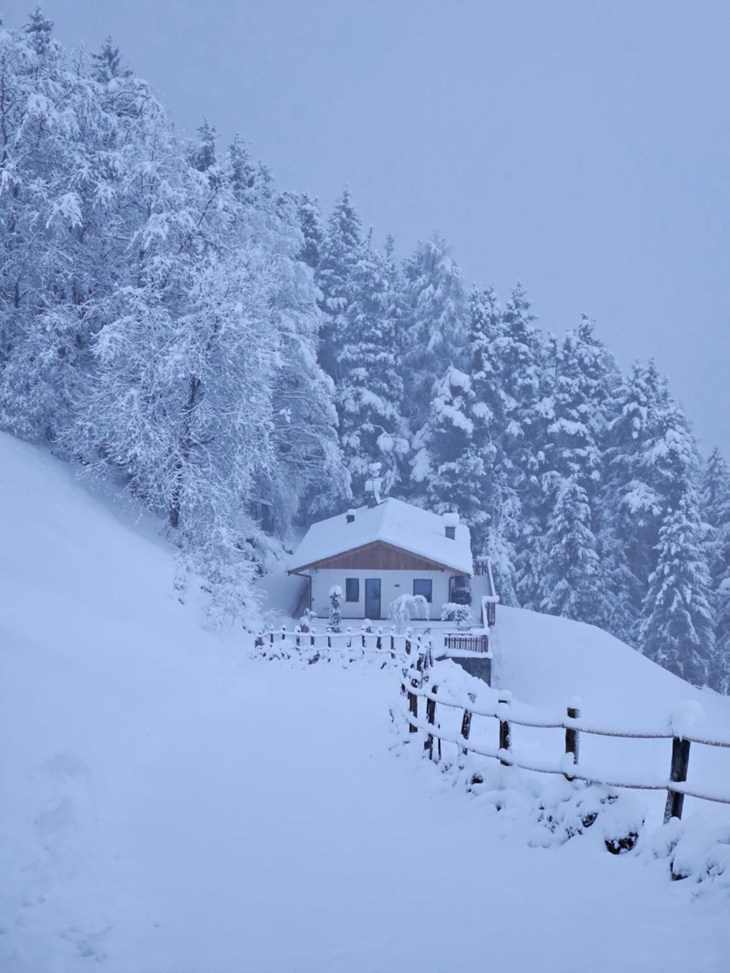 Alone In Chalet With View On Dolomites Villanders Exterior foto